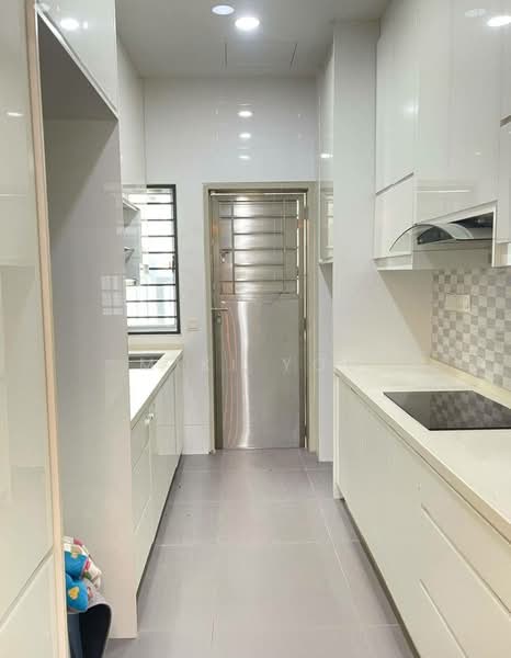 Rumah Teres 2 Tingkat untuk Disewa di Bandar Rimbayu (Telok Panglima Garang) - Miki You - Kitchen - PropertyGuru.com.my