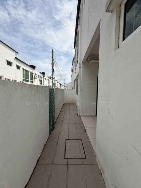 Rumah Teres 2 Tingkat untuk Dijual di Bandar Sri Sendayan (Negeri Sembilan) - Ong Jia Hui - Exterior - PropertyGuru.com.my