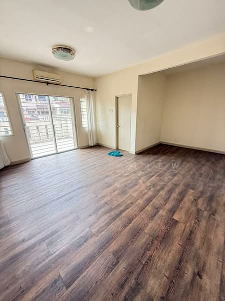 3-storey Terraced House for Sale in Bukit Jalil (Kuala Lumpur) - Gerald Liew - Living Room - PropertyGuru.com.my