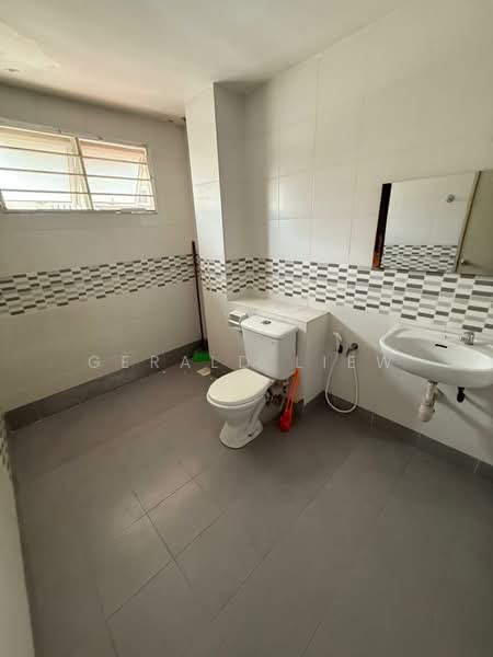 3-storey Terraced House for Sale in Bukit Jalil (Kuala Lumpur) - Gerald Liew - Bathroom - PropertyGuru.com.my