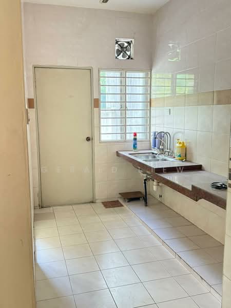 3-storey Terraced House for Sale in Bukit Jalil (Kuala Lumpur) - Gerald Liew - Kitchen - PropertyGuru.com.my