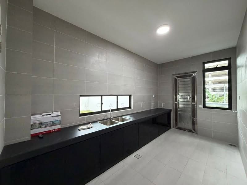 Rumah Teres 2 Tingkat untuk Disewa di Bandar Sri Alam (Johor Bahru) - Lucas Lee - Kitchen - PropertyGuru.com.my