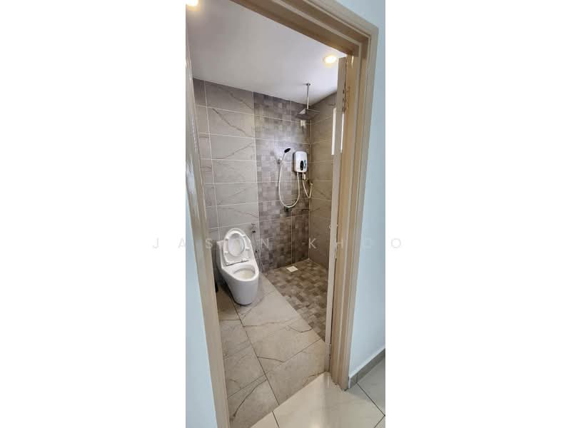 Service Residence for Sale at Pinnacle Tower - Jason Khoo - Bathroom - PropertyGuru.com.my
