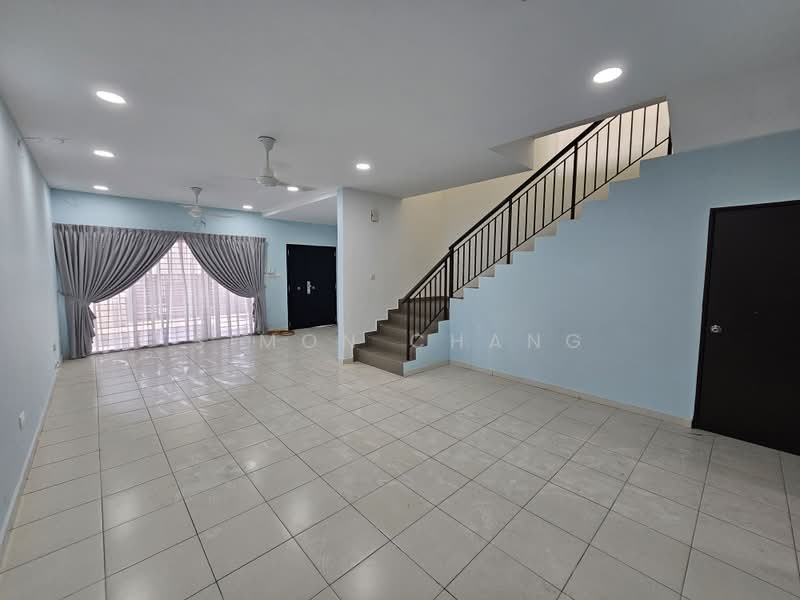 2-storey Terraced House for Sale in Meru (Klang) - Simon Chang - Living Room - PropertyGuru.com.my
