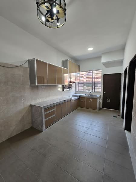 2-storey Terraced House for Sale in Meru (Klang) - Simon Chang - Kitchen - PropertyGuru.com.my