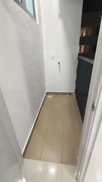 Servis Apartment untuk Disewa di Pacific Star - Nicholas Ooi - Balcony - PropertyGuru.com.my