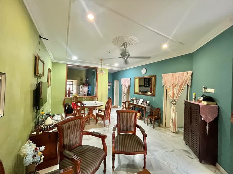 Townhouse for Sale in Alam Damai (Cheras) - Nurra Eikin - Living Room - PropertyGuru.com.my