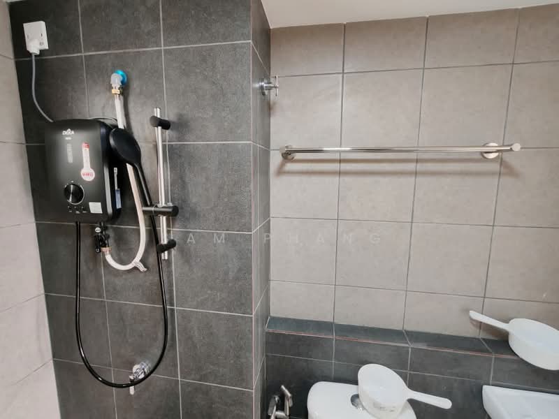 Condominium for Rent at Residensi Dutamas Dahlia - Sam Phang - Bathroom - PropertyGuru.com.my