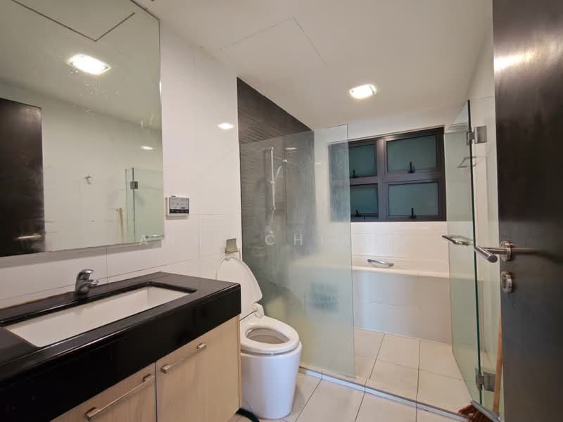 Apartment for Rent at Molek Pine 4 - Anne Chiang - Bathroom - PropertyGuru.com.my