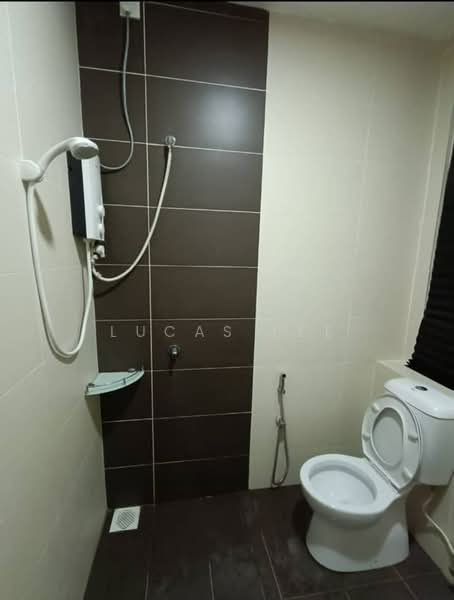 Service Residence for Rent at 8Scape Residence @ Sutera - Lucas Lee - Bathroom - PropertyGuru.com.my