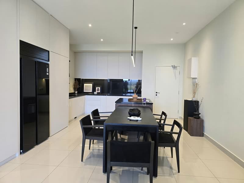 Kondominium untuk Dijual di Noa Residence - Mable Tung - Dining Room - PropertyGuru.com.my