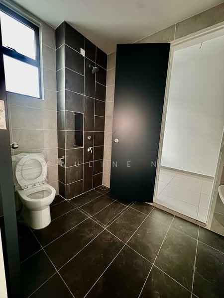 2-storey Terraced House for Sale in Bandar Putra (Kulai) - Pauline Ng - Bathroom - PropertyGuru.com.my