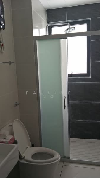 Condominium for Rent at Bay Point @ Country Garden Danga Bay - Pauline Ng - Bathroom - PropertyGuru.com.my
