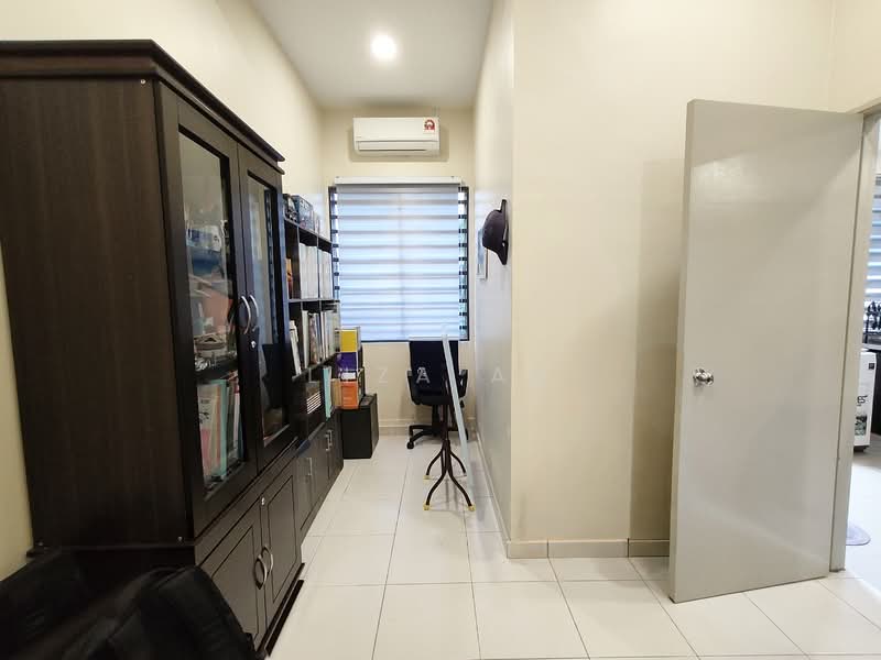 2-storey Terraced House for Sale in Klang (Selangor) - Liza AB - Study - PropertyGuru.com.my