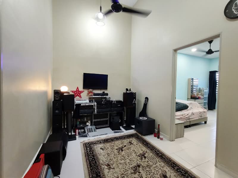 2-storey Terraced House for Sale in Klang (Selangor) - Liza AB - Living Room - PropertyGuru.com.my