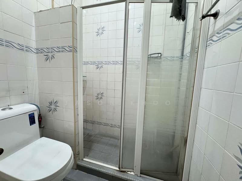 Terraced House for Sale in Taman Molek (Johor Bahru) - Jason Khoo - Bathroom - PropertyGuru.com.my