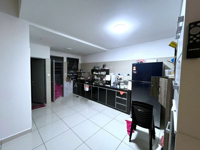 2-storey Terraced House for Sale in Bandar Dato Onn (Tebrau) - Karl Lim - Kitchen - PropertyGuru.com.my