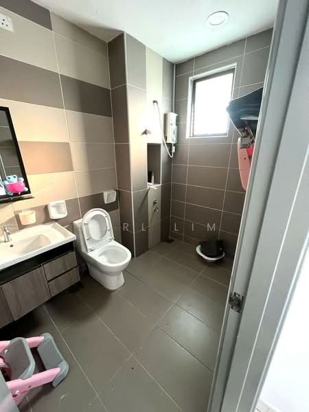2-storey Terraced House for Sale in Bandar Dato Onn (Tebrau) - Karl Lim - Bathroom - PropertyGuru.com.my