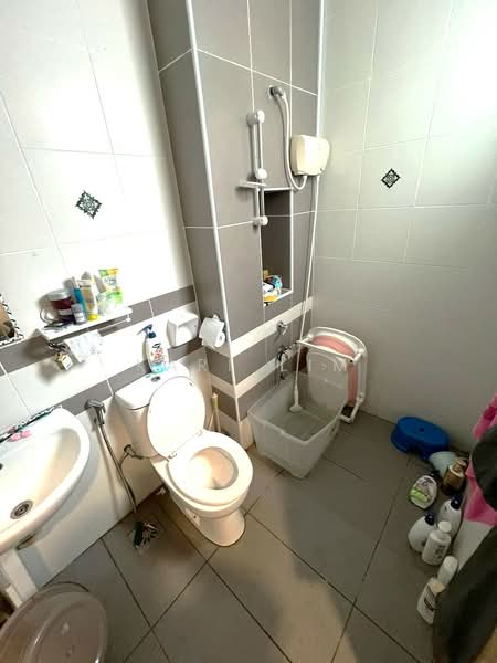 2-storey Terraced House for Sale in Bandar Dato Onn (Tebrau) - Karl Lim - Bathroom - PropertyGuru.com.my