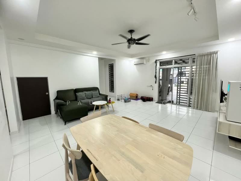 Apartment for Sale at Setia Tropika - Pauline Ng - Living Room - PropertyGuru.com.my