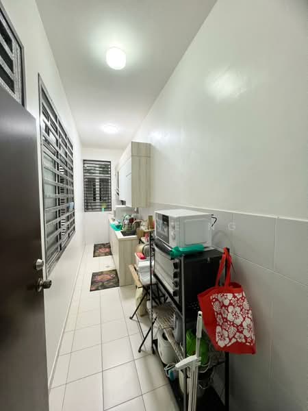 Apartment for Sale at Setia Tropika - Pauline Ng - Kitchen - PropertyGuru.com.my