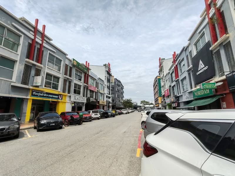 Shop for Rent in Seksyen 16 (Shah Alam) - Lim Tian Hook - Exterior - PropertyGuru.com.my