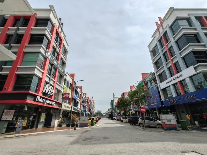 Shop for Rent in Seksyen 16 (Shah Alam) - Lim Tian Hook - Exterior - PropertyGuru.com.my