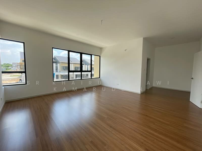 Rumah Teres 2 Tingkat untuk Dijual di U12, Taman Cahaya Alam (Shah Alam) - Muhd Khairulnawawi Kamaruddin - Living Room - PropertyGuru.com.my