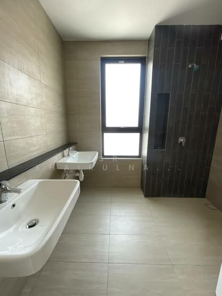 Rumah Teres 2 Tingkat untuk Dijual di U12, Taman Cahaya Alam (Shah Alam) - Muhd Khairulnawawi Kamaruddin - Bathroom - PropertyGuru.com.my