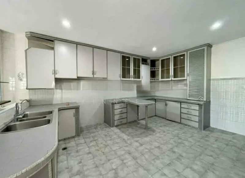 Rumah Berkembar untuk Dijual di Taman Lumba Kuda (Ayer Itam) - Xinnee . - Kitchen - PropertyGuru.com.my