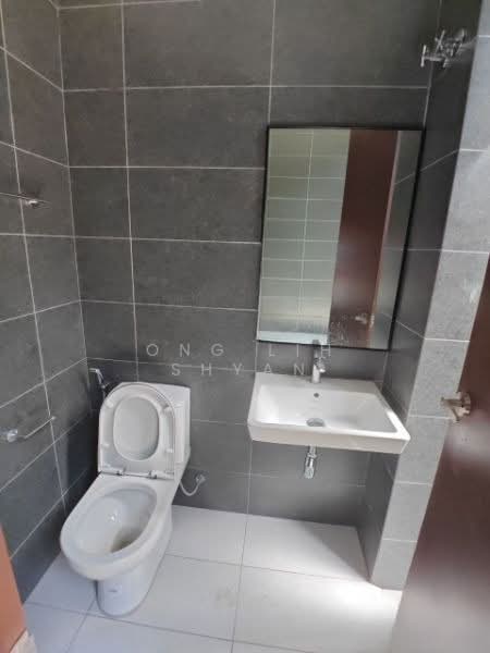 2-storey Terraced House for Sale in Puteri Harbour (Iskandar Puteri (Nusajaya)) - Ong Lih Shyan - Bathroom - PropertyGuru.com.my