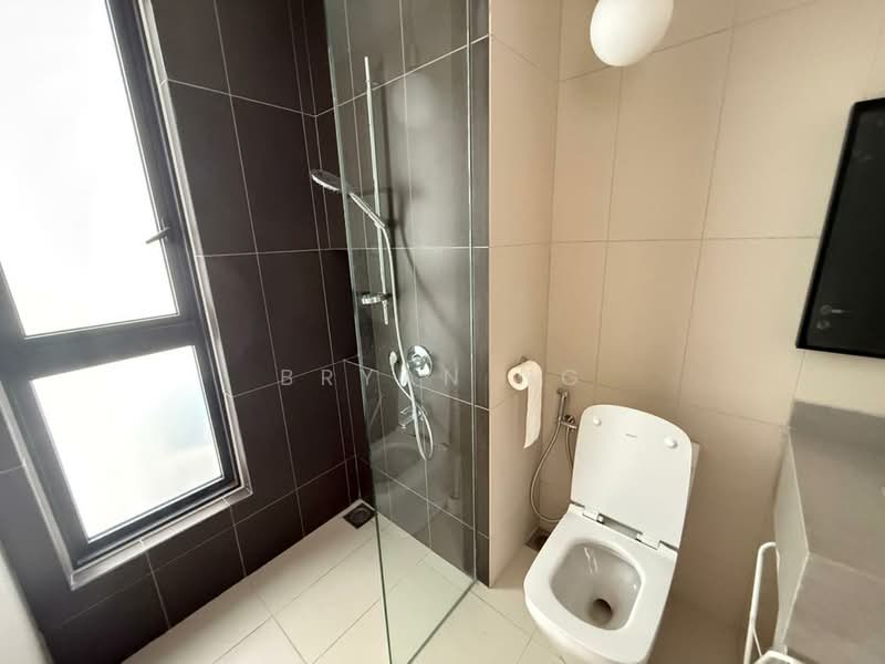 Kondominium untuk Disewa di One Cochrane Residence - Bryan Ng - Bathroom - PropertyGuru.com.my