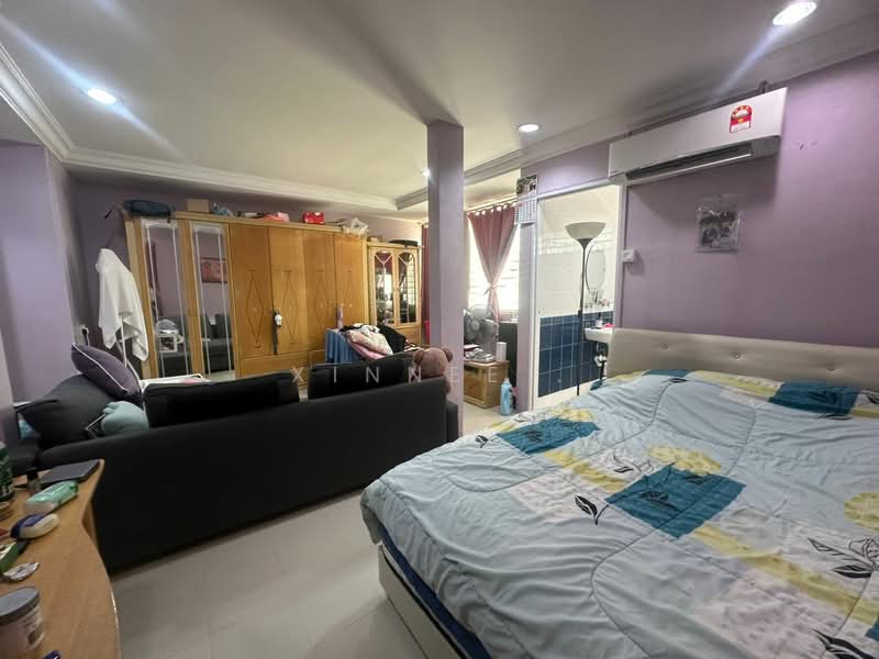 Rumah Berkembar untuk Dijual di Reservoir Garden (Ayer Itam) - Xinnee . - Bedroom - PropertyGuru.com.my