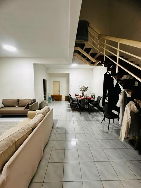 Rumah Teres 2 Tingkat untuk Dijual di Ukay Perdana (Ulu Kelang) - Noraini Dahan - Living Room - PropertyGuru.com.my