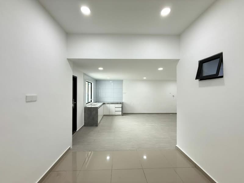 Rumah Berkembar untuk Dijual di Taman Daya (Johor Bahru) - Desmond Yap - Kitchen - PropertyGuru.com.my