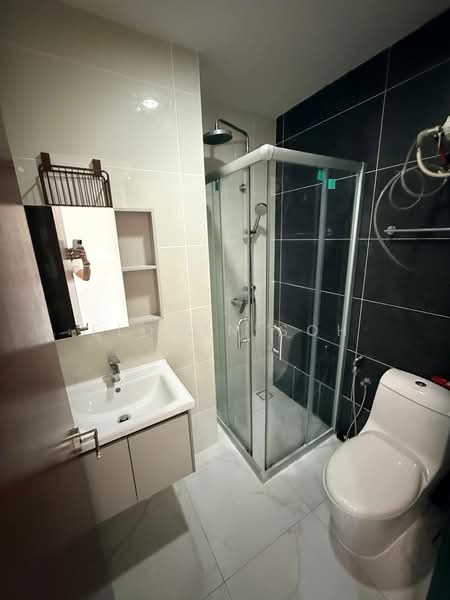 Condominium for Rent at Kings Bay @ Country Garden Danga Bay - Eldwin Soh - Bathroom - PropertyGuru.com.my
