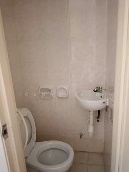 Kondominium untuk Disewa di Casa Tropicana - Joanne Diong - Bathroom - PropertyGuru.com.my
