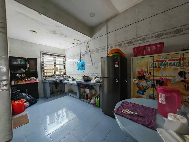 1-storey Terraced House for Sale in Taman Rinting (Masai) - Wallace Ang - Kitchen - PropertyGuru.com.my