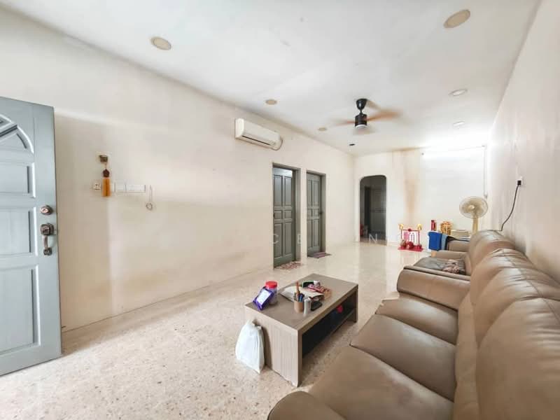 1-storey Terraced House for Sale in Taman Rinting (Masai) - Wallace Ang - Living Room - PropertyGuru.com.my