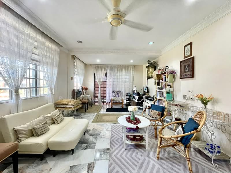 Rumah Banglo untuk Dijual di Taman Rasah Kemayan (Rasah) - Zuraina Rajudin - Living Room - PropertyGuru.com.my
