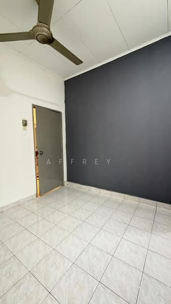 Rumah Teres untuk Dijual di Taman Mutiara Rini (Skudai) - Jaffrey . - PropertyGuru.com.my