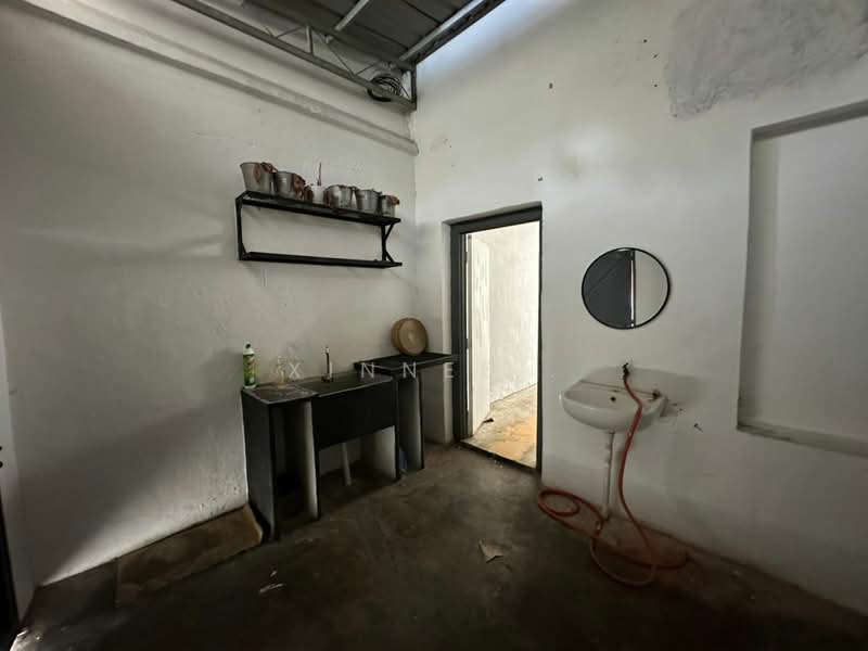Shop / Office for Rent in Kampung Malabar (George Town) - Xinnee . - Interior - PropertyGuru.com.my