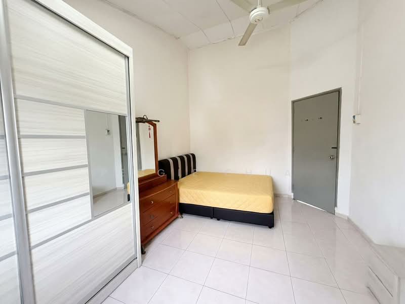 2-storey Terraced House for Sale in Taman Desa Cemerlang (Ulu Tiram) - Peggie Chua - Bedroom - PropertyGuru.com.my