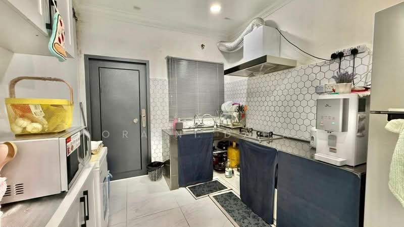 Rumah Kluster untuk Dijual di Shah Alam (Selangor) - Noraini Dahan - Kitchen - PropertyGuru.com.my