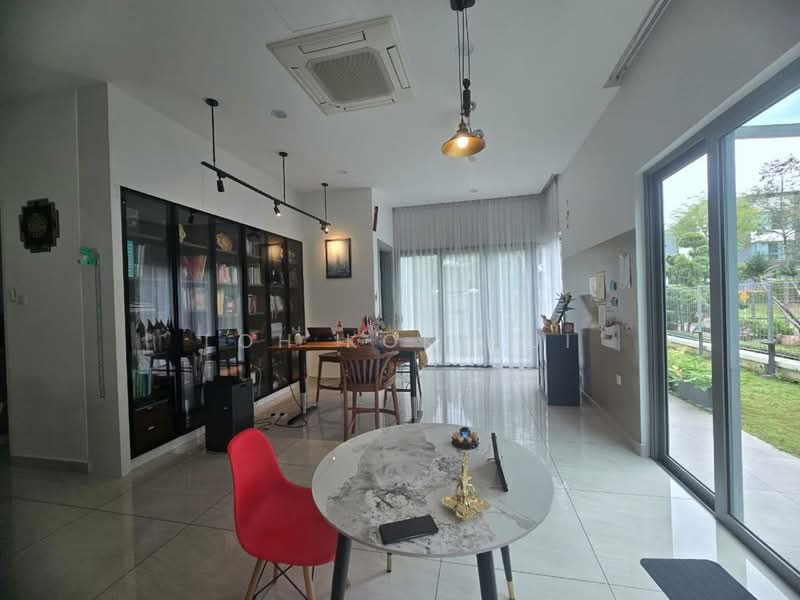 Semi-Detached House for Sale in Taman Molek (Johor Bahru) - Loh Kok Hui - PropertyGuru.com.my