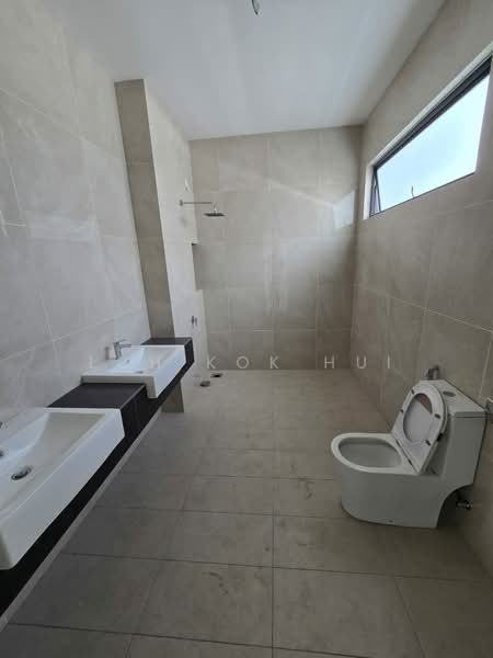 Rumah Kluster untuk Dijual di Austin Crest (Johor Bahru) - Loh Kok Hui - PropertyGuru.com.my
