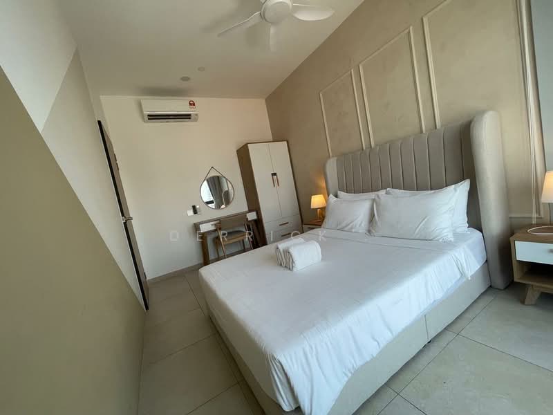 Kondominium untuk Dijual di 22 Macalisterz - Derrick . - Bedroom - PropertyGuru.com.my