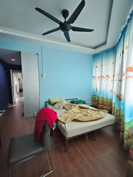 Kondominium untuk Dijual di Country Tower Condominium - Peggie Chua - Bedroom - PropertyGuru.com.my