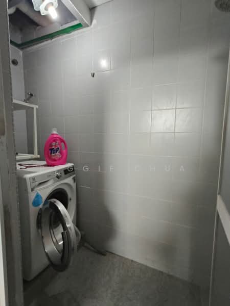 Kondominium untuk Dijual di Country Tower Condominium - Peggie Chua - Bathroom - PropertyGuru.com.my