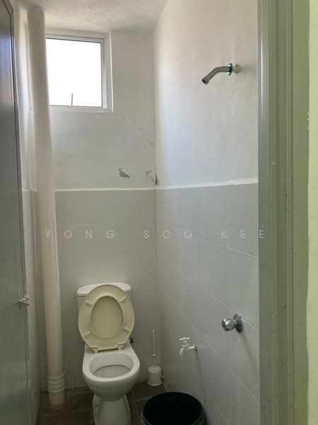 Office for Rent in Taman Segar (Butterworth) - Yong Soo Kee - Bathroom - PropertyGuru.com.my